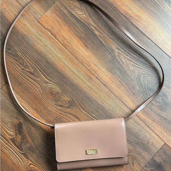 kate spade Blush Pink Leather Crossbody with Gold Plaque - Picture 3 of 16